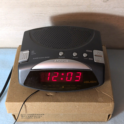 Bush cr217 digital alarm - bush,