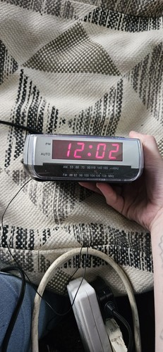 Lloytron radio alarm - lloytron,