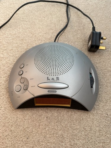 Electronic digital radio - l,