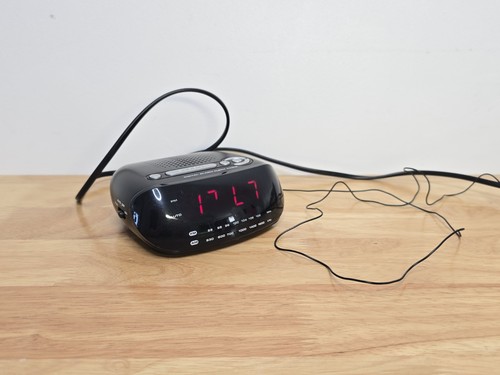 Alarm clock radio tested - clock,